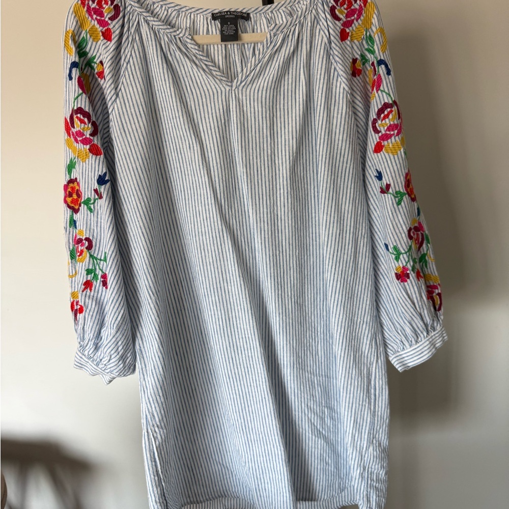 Chelsea & Theodore Embroidered Floral Blouse Blue Stripe Top Small Boho